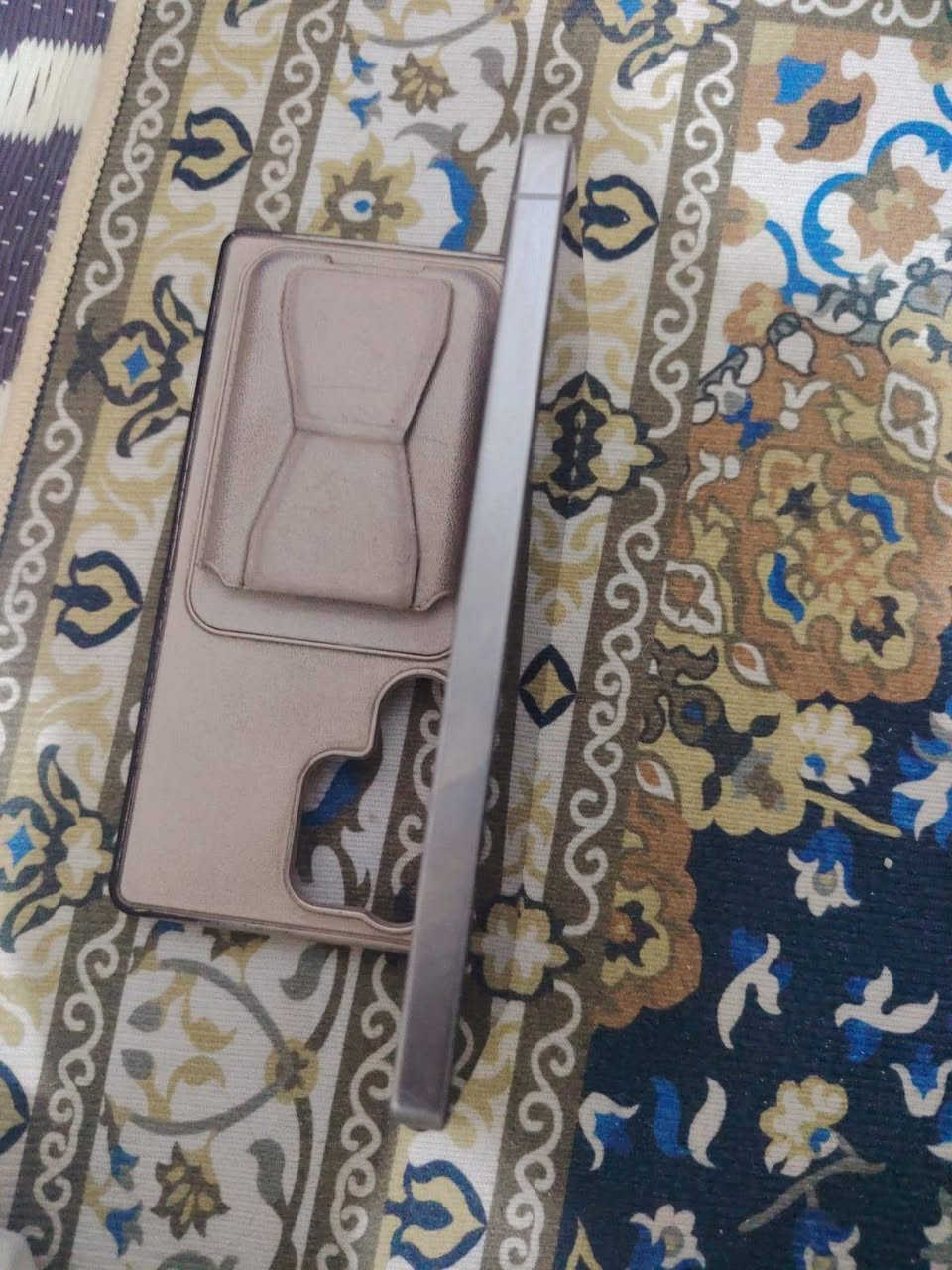 سلام عليكم جهاز لتراء s25نضافه كلش نضيف جهاز ع وضع شركه ذاكره 256 سعر مليون 400 وبيه مجال شوي تواصل ع رقم ***********
