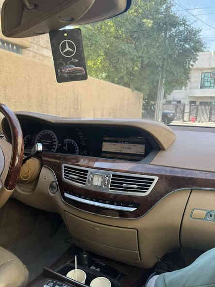 ﷽
‎مرسيدس s350 

‎موديل 2013 آخر إصدار 

‎وارد خليجي سياره شركة باجكر

‎محرك ٦ سلندر 

‎مواصفات فووول ١/١ 

‎بانوراما ، باب طويل ، لارج ، كشنات تبريد و تدفئة ، ٤ كشن كهرباء ، كشن مساج ، ناضور ليلي ، ٤ رادار ، كشن ميموري ، ابواب شفط ، ٥ بردات ، كشن في اي بي و بعد هواي مواصفات 

‎كير ، محرك ، كفاله من كلشي 
‎صبغ قطعتين فقط بدون دواخل بدون كلشي  

‎سياره مابي الف دينار نواقص 

AMG بلادي 

‎٤ تاير و ويل جديد 

‎كير و محرك مامفتوح  

‎رقم ، سنويه ، هزه كل جديد 

‎رقم بغداد بأسمي  مميز
 
السعر 277
للاتصال ***********
بيع او مراوس حسب القناعه
