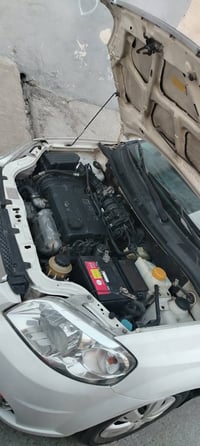 للبيع فقط...  افيو موديل 2010 رقم اربيل  ضرر شبر بل بوند  + باب سائق م...