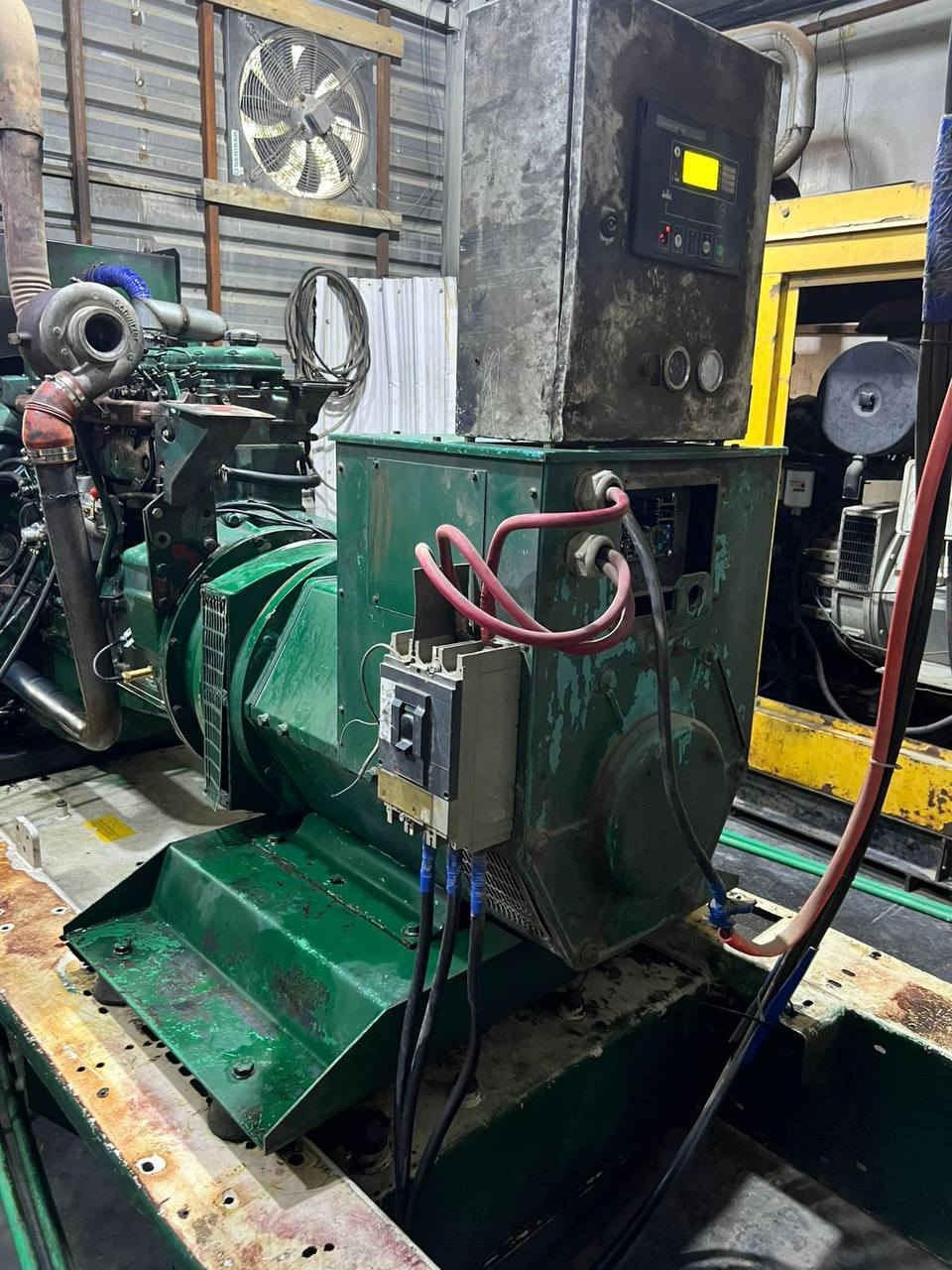 السلام عليكم
مولده فالفو دي ١٠ البيع  راس توليد ٢٥٠ كيفي
المولده لا تبخير ولا تنقيص السعر ٦٥ ورقه
اتصل ***********
