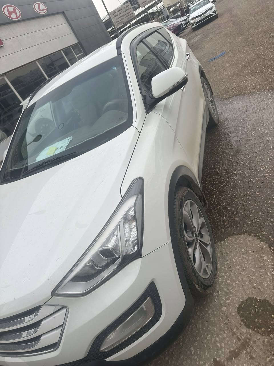 السلام عليكم من رخصه الادمن سنتافي 2015 خليجي مكفول كفاله بس البارد البسونار ومابين   مواصفات بصمه كشنات كهرباء استيرن كهرباء مكينه وكير مكفولات مكاني حله قرب جسر نادر الاتصال السعر 195 وبيه مجال كلش بصيط تجيج وتشوف السياره كدام عينك احلى من صور ومرفقه السونار وتفاصيل اكثر صور   ***********
