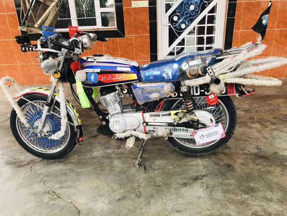 سلام عليكم وين جنايه تايكر لبيع فول جنبزه تايكر موديل 2020 محرك ما مفتوح الموطور كلشي شغال الكيج مال اسرعه شغال كهربائيات شغاله كلهن اسعر 575 وبيها مجال قفلو قفلو 550 الموطور مال جناي مكاني جنوب الموصل كياره قاطع السبعاويين هاذا رقم تلفوني ***********
