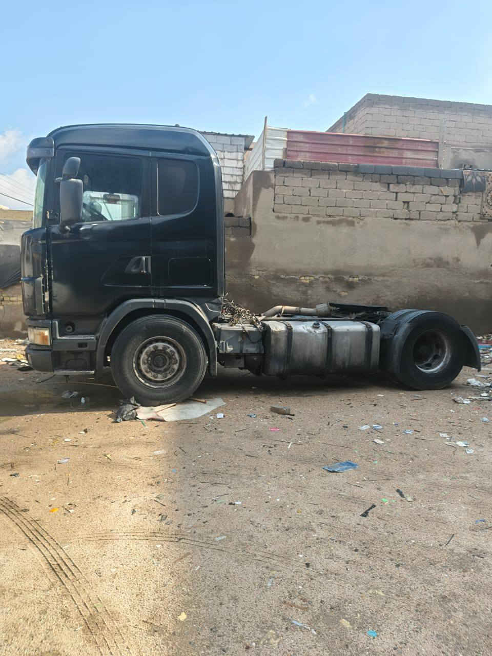 سلام عليكم سكانيه للبيع فلات بسنويه رقم بصره أ اليف لل2026 موديل 2003 مكينه انجكتر وكير نستله او تماتيك  للبيع اومراوس ب سكس قلاب على ضهرها للستفسار اتصل***********
