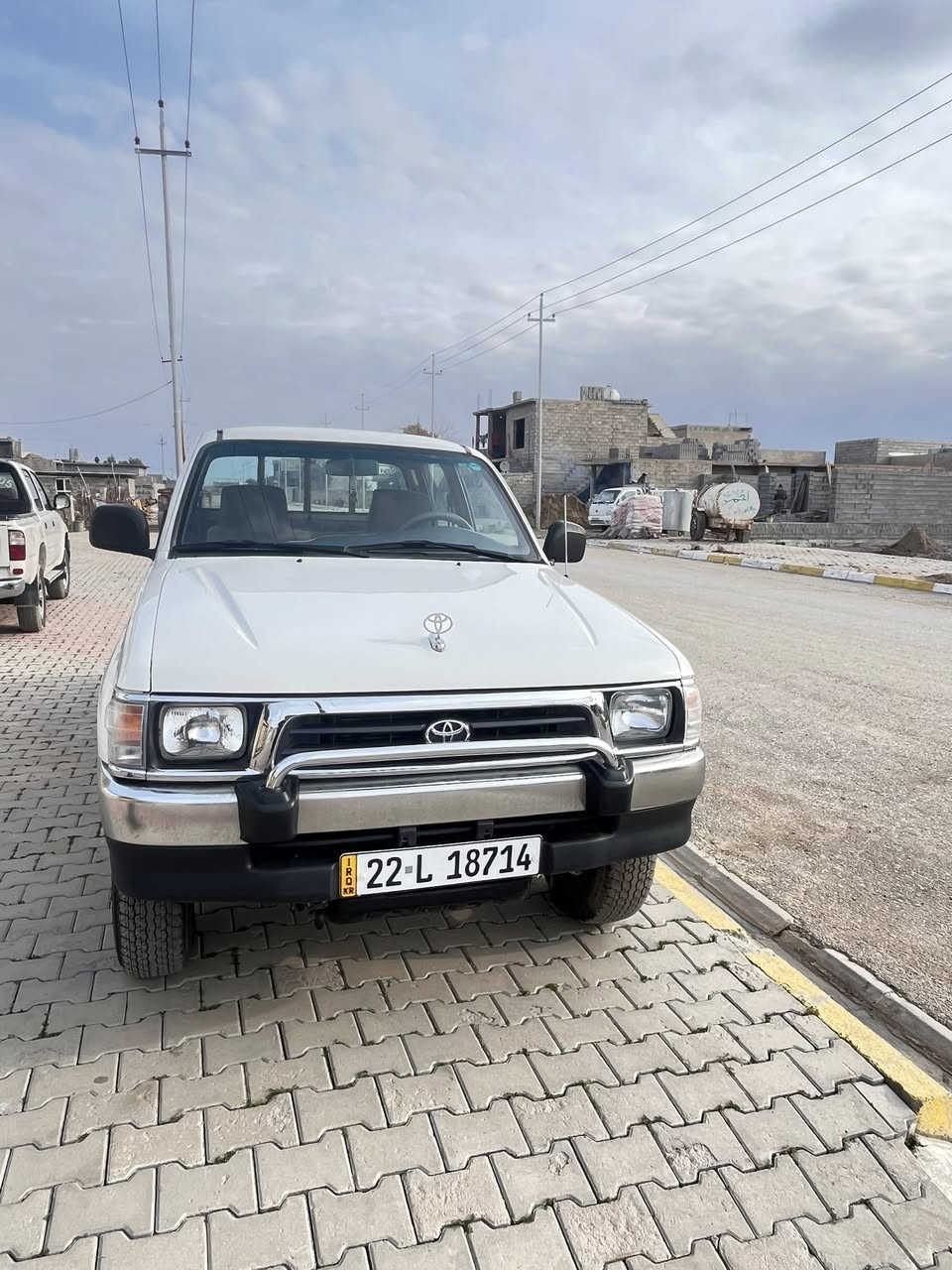 پيكاب ٢٠٠١ دةبل أكسل حزام سوبغه بوو جوانى مةكينه نةكراوةتةوه سةنوى تا ٢٠٣٠ تازةيه كوبون بةنزينى هةيه شوين لةكةركوك
***********
***********
