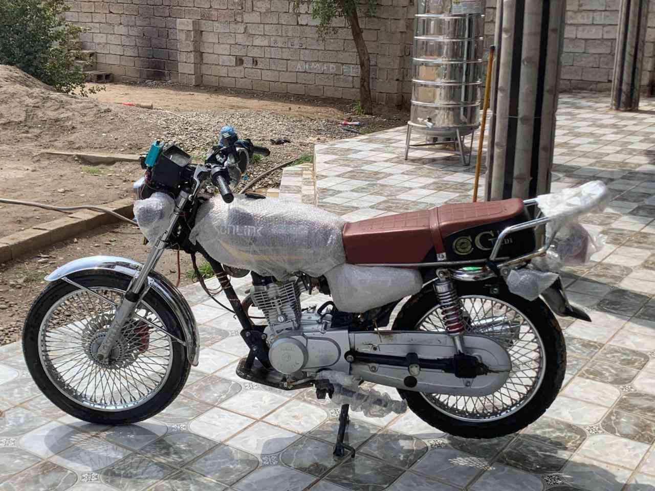 للبيع تايكر
موديل 2024
محرك شرط مامفتوح ولا ملعرب بي
كهربائيات كلها شغاله 
باب اول وزن ثقيل
الدراجه نضيفه انضف من الصوره
المكان تكريت البوعجيل فلكه فرسان العلم
الرقم***********
