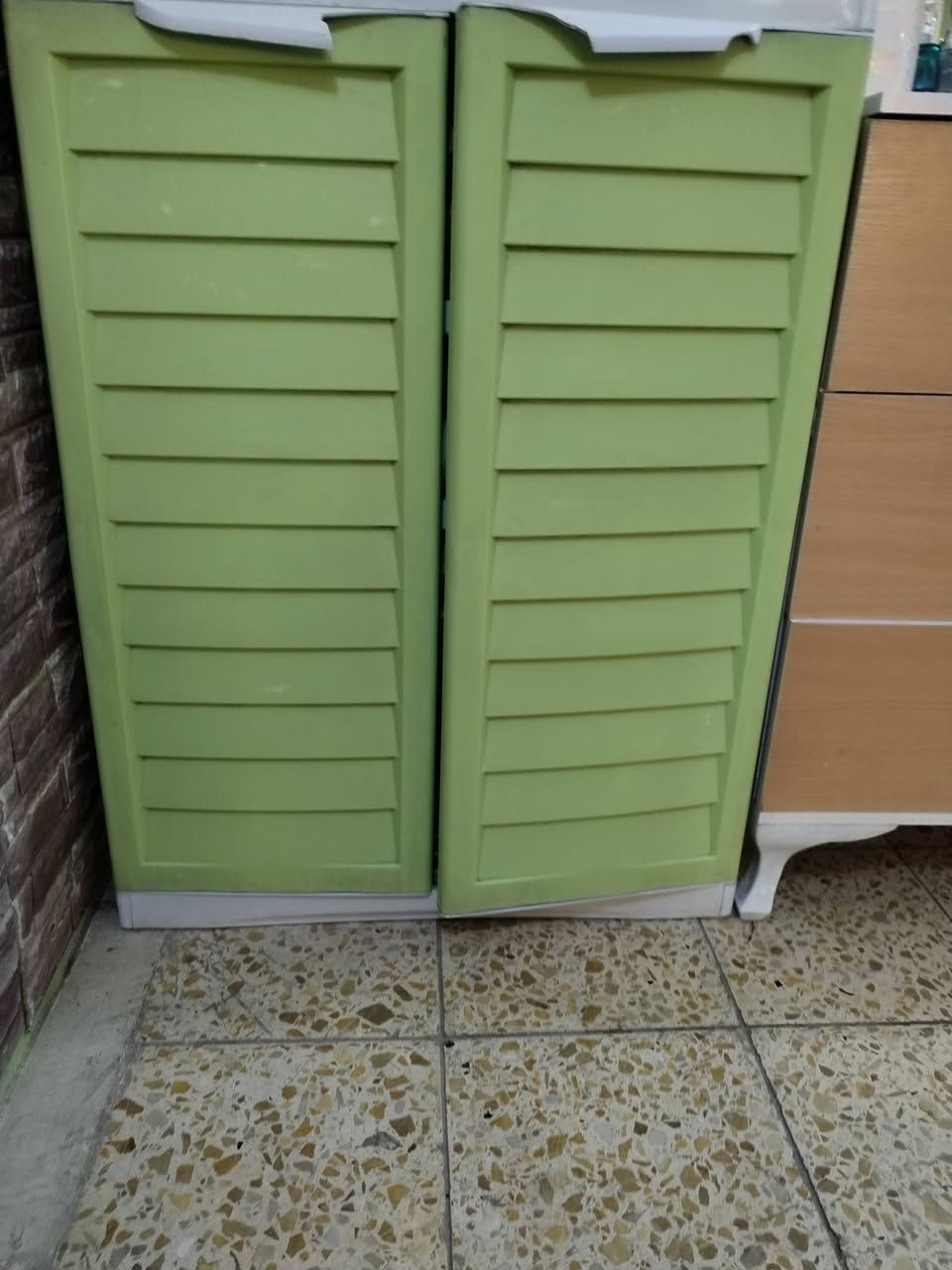 سلام عليكم اغراض بيت نضيفه جدا للبيع لاتصال ***********
