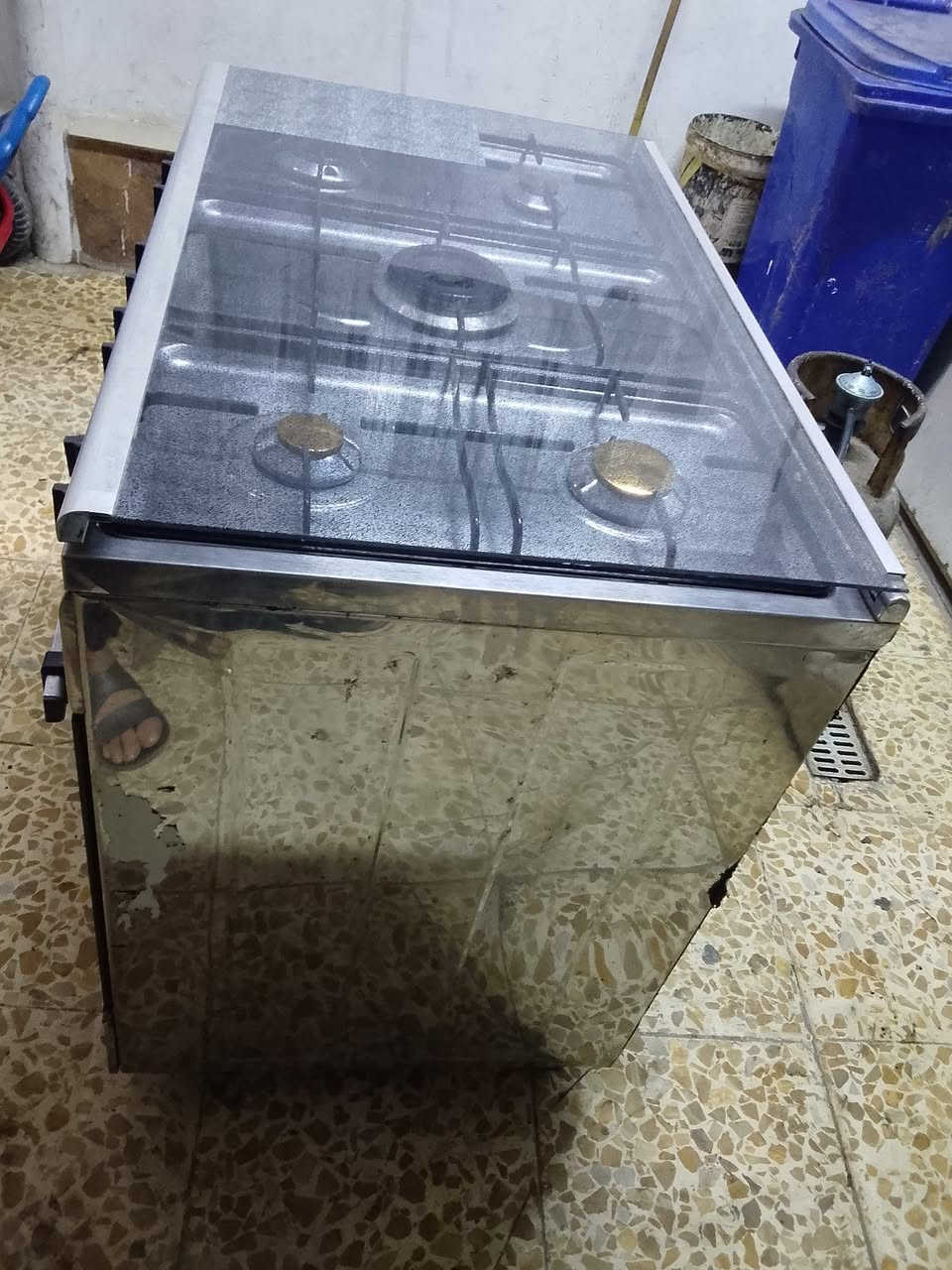 طباخ نظيف كلش للبيع نوع فريش في الكرخ ***********
