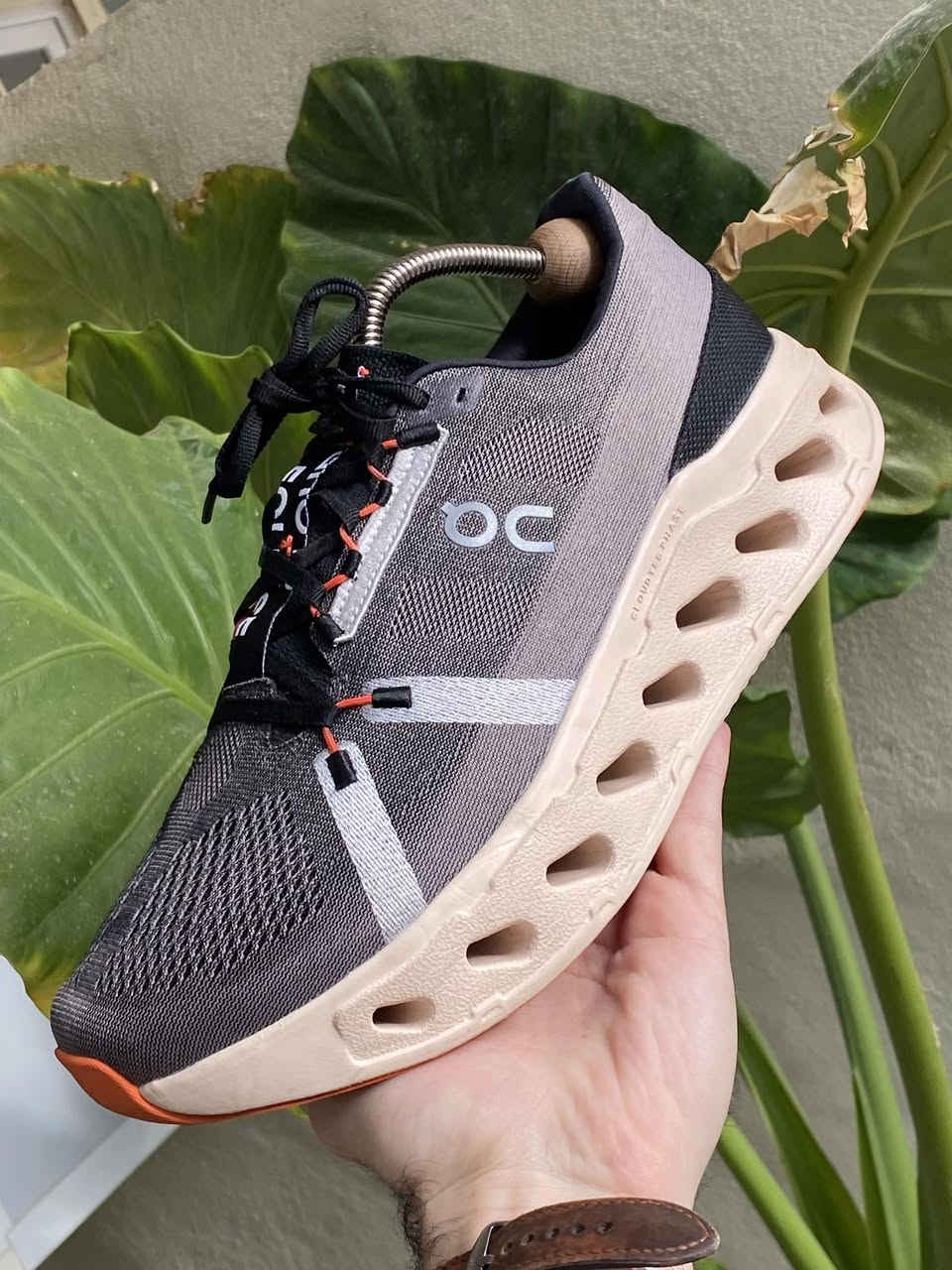 On Running Cloudeclipse.   Size 41..26 cm…..                      بالەی ئەمریکی مارکە ئۆن ئۆرجنال ئەسلی قیاس  ٤١.درێژی ٢٦ سم.وەکالە خاوێنی ١٠٠/١٠٠…….                                                                                                        حذاء باله امريكى ماركة اون قياس ٤١..طول القدم ٢٦. سم موديل ٢٠٢٥.٢٠٢٤..اورجنال اصلى وكاله النضافة ١٠٠/١٠٠


**إذا كنت صاحب هذا الإعلان وتريد حذفه لأي سبب، رجاءا أرسل رسالة إلى الدعم الفني**