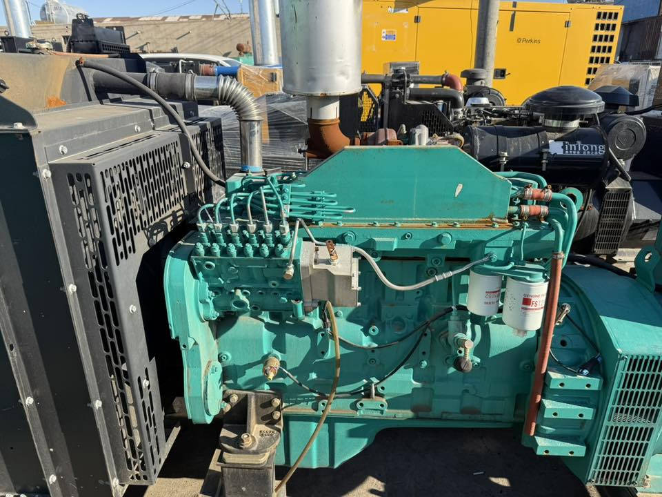 السلام عليكم
كمنز 12 ولف. اوربي 
200kva 
ساعات العمل اقل 1000ساعه 
نظام اوتو حمايه فول اوتماتيك
وضع بلاد شركة  
أربيل صناعه جنوبيه 
نظام اوتو حمايه فول اوتماتيك
وضع بلاد شركة  
🚚يوجد توصيل الى جميع المحافظات وبضمان🚚
🚚كياندن هةية بو هةموو شاركان بةكرينتى🚚
 للاستفسار:
 ابو علي 
***********
***********
***********
