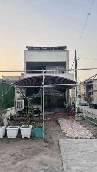 سلام عليكم بنايه  للبيع
مساحه100٠ متر مع تشجير120٠ متر أمام بنايه تحتوي على أربع محلات  وشقه تتكون من استقبال  وغرفتين نوم مؤثثه بل كامل +منضمه طاقة شمسية 
عنوان الدوره  ابو دشير خط نفط 
سعر وا استفسار اتصال
على رقم
***********
