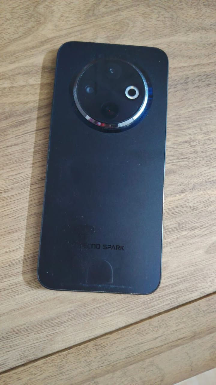 تكنو سبارك ٣٠ سي
الذاكره ٢٦٥
السعر ١٦٠
الرام ٨ جيجه +5

‭0772 175 0717‬
