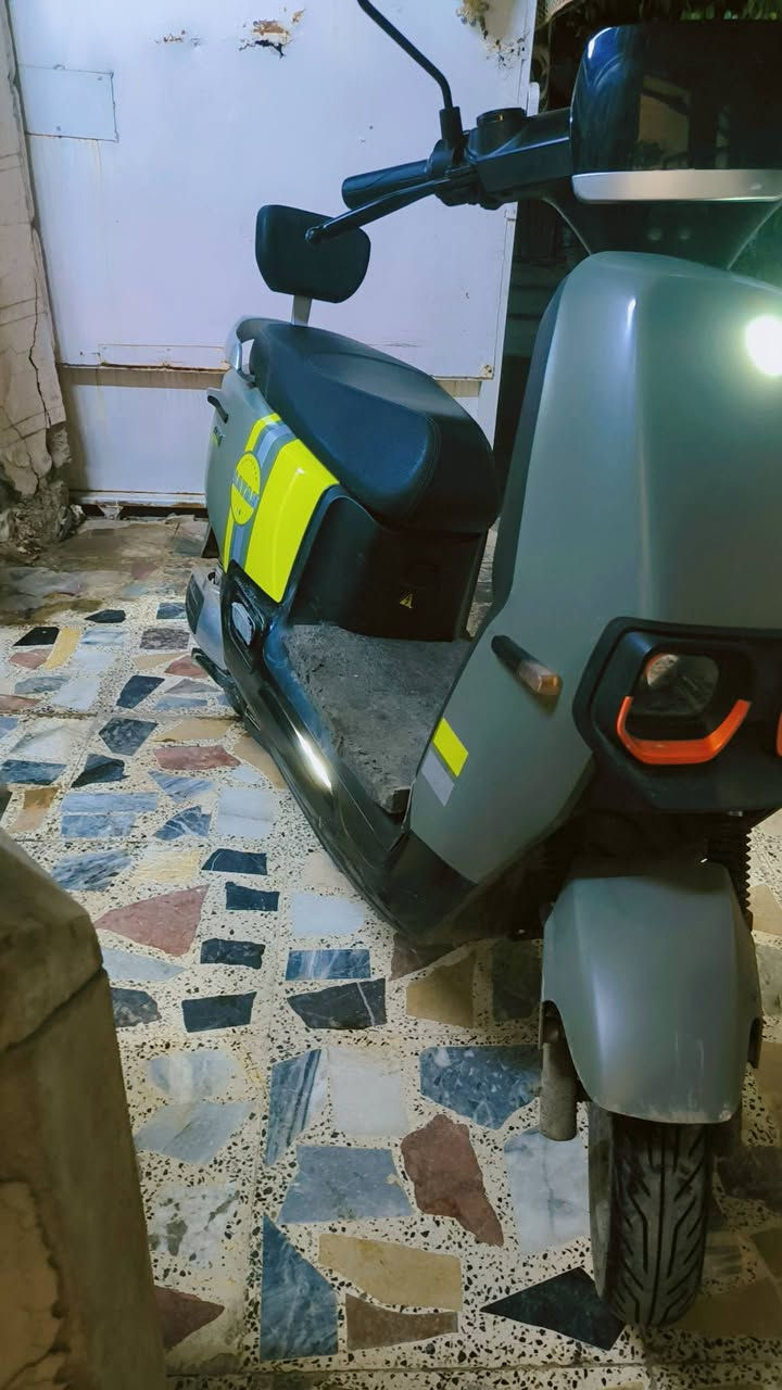 سلام وعليكم

دراجه ام عيون من شركه ریان دراجه مستخدمه اقل من ثلاثه اشهر بطاريات جديده خير من الله دراجه نضافتها 80%
(بيها دبلات مبدلات) 
المواصفات علامه ضوئيه نضام R ، او رجوع للخلف، ثلاثه سرع السرعه الفعليه 53 حقيقي سعر 625 الف بيع نقط
رقم الاستفسار ***********
