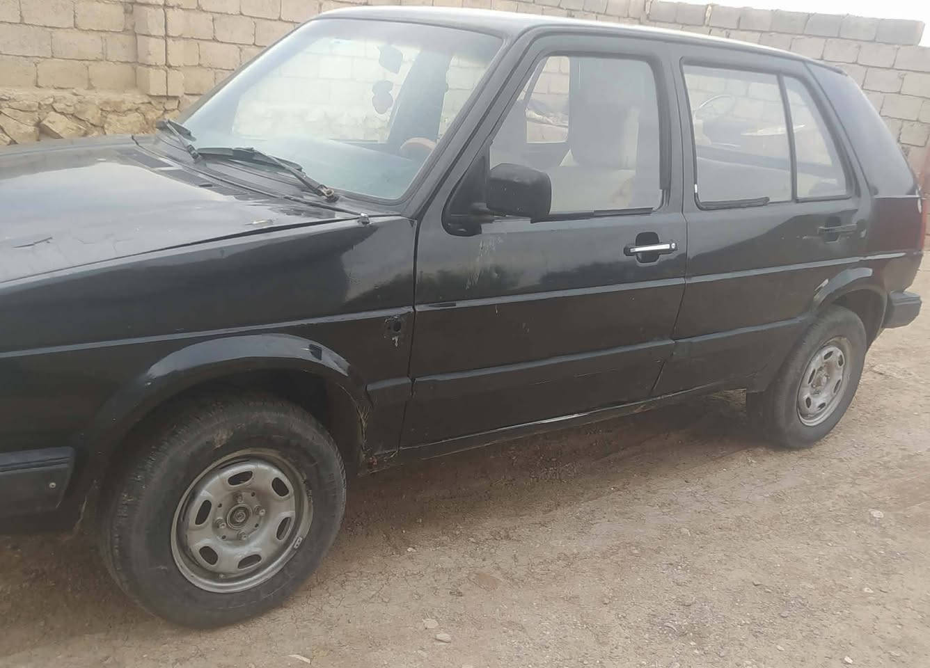 كولف موديل 92 فحص نينوى اخضر سنويه خضرا
شرط التحويل 
محرك كير شرط 
صبغ ربع البونيد وطخه خفيفه يم بك لايت 
السياره جاهزه وبلاديه 
البيع مده #4شهور
مكان السياره ربيعه/عوينات 
***********
***********
مو شراي لاتتصل رجاءً وتنطي موعد 
ومابيع بدون كفيل
