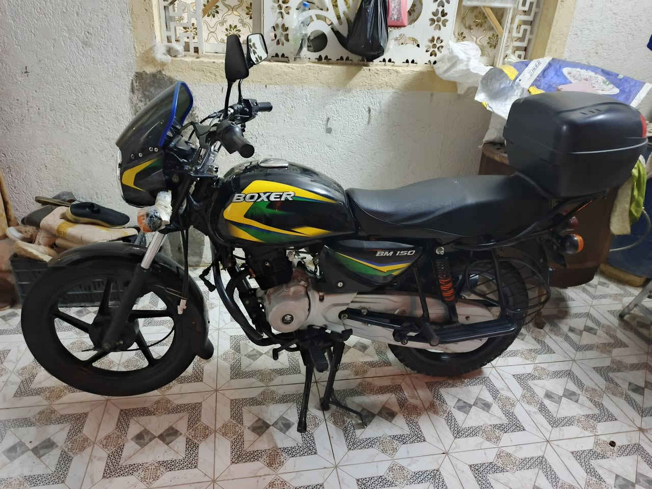 سلام عليكم بوكسر مديل 21 مكاني بل شطره شراي تصل عله رقمي ‏‪***********‬‏
