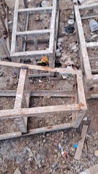 قفاص سكله ٤ للبيع ارتفاع متر ونص 07827046550