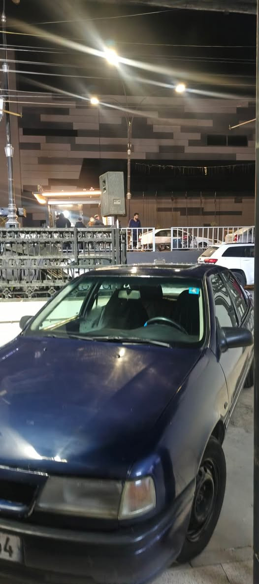 ئۆپل فیکترا 16 قایش پان مودیل 1992 لوک 
هەزەی تازە سەنەوی تازە رەقەم کەرکووک مەشروع وەتەنی کوبۆنی بەنزینی هەیە نرخی 42 مەجال
***********
‏*********** كركوك, العراق
