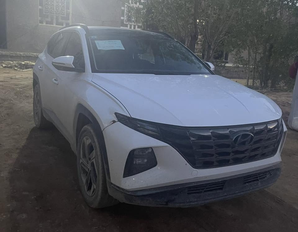 هونداي توسان هايبر مديل 2022
🔶هايبرد (بنزين + كهرباء) 
🔶محرك بنزين توربو 1600 اقتصادي 
🔶سيارة مواصفاتها فول 
بيه 3 قطع صبخ بدون دواخل 
السياره بيه مشكله بمحرك البنزين 
السيارة مرقمه بغداد بأسمي 
مكاني النجف
***********

