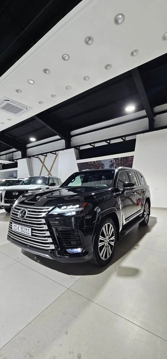 لكزز Lx 600 2025 بلاتينيوم 
ماشيه 6000 كم
مغلف PPF
بريم داخل احمر 
7 راكب
للاستفسار ***********
