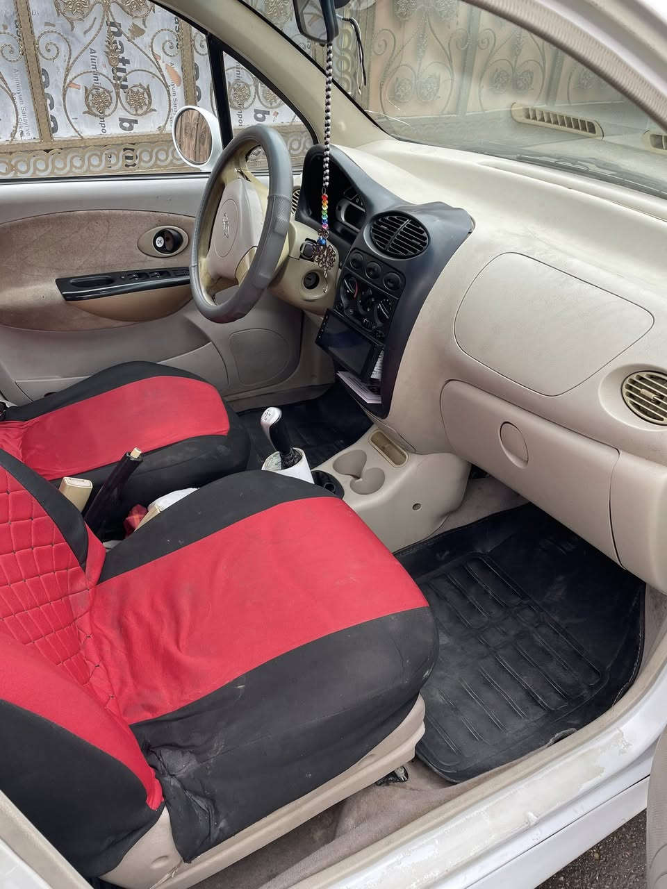 للبيع كيو كيو مديل ١٣ جاهزة من كلشي ونضيفة  بيضة بغداد رقم جديد هزة جديدة تحويل ثاني يوم باسمي 
بكانه بغداد حي الجهاد سعره ٣٥ بيه مجال للشراي فقط 
*********** ***********
