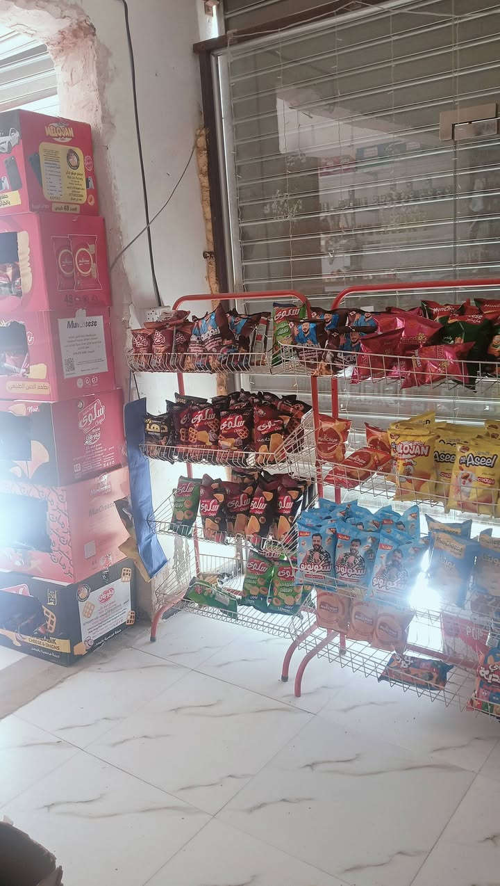 السلام عليكم اسواق للبيع ناصريه اسكان الصناعي قرب المدرسه الصينيه ابابه مدرسه يحتوي على 4 برادات وسبلت جداري طنين توسوت ورفوف وسفينه خير من الله عوزه مسواك قوي دخله 250 وايجاره 150 وشماذب بي يقوه دخله سبب البيع مافارغ اكعد بي ويحتاج مسواك السعر 6


**إذا كنت صاحب هذا الإعلان وتريد حذفه لأي سبب، رجاءا أرسل رسالة إلى الدعم الفني**