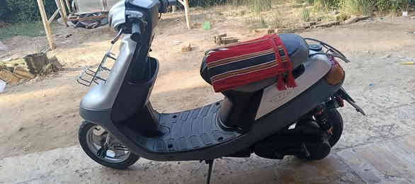 بطه 2003محرك مامفتوح  نكره سلف  نص هندر  دبل اشاره لايت بكلايت  هورن كامله للخير عداد سرعه  وبانزين  كله شغال  شاصي مكفول  شلعه معدل فول سعره360وبيه مجال  ***********اطويريج
