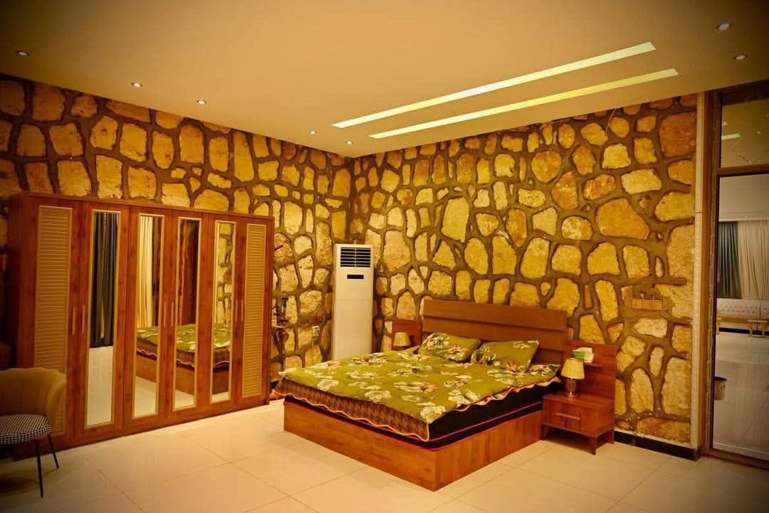 تتوفر حجوزات طيلة أيام الأسبوع
للحجز والاستفسار واتساب 

0786 397 4346
العاب اطفال  انترنيت  كهرباء على مدار 24 ساعه 
فيشه بليارد كل شي متوفر

