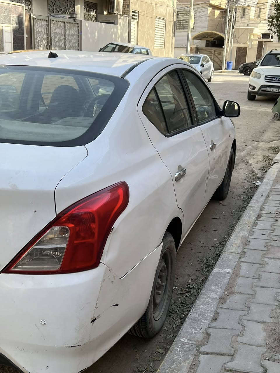 سني موديل 2016 مكفولة كير ومكينة وتبريد
كشرها شويه متضرر مكاني كريلاء سعرها 80 وبي مجال 
***********
