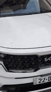 السلام عليكم سورنتو خليجي موديل 22 رقم أربيل محرك 2500 اربعه سلندر ماشيه 47 الف بصمة تشغيل عن بعد تبريد 3 قطع 7 راكب حساسات امامي وخلفي صندوق ذكي كشن الاماميه كهرباء و بعد بيها موصفات بغداد العامرية ***********
