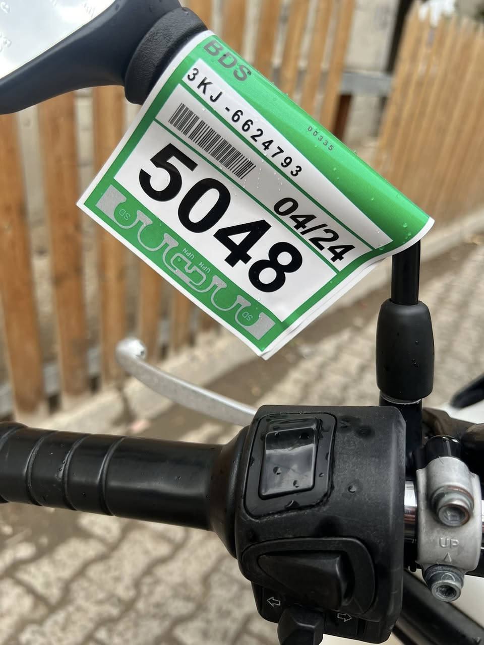 السلام عليكم للبيع دراجه pcxجيل الاول  دراجة مال رمبه ماخذها رمبه الدراجه وأعلى ايدي حجم مكينه 150ياباني الاصلي دراجه جديده مال جناي وعلئ ايدي لون مميز ماروني 
ياباني الاصلي دراجه كامله أستان كهربائي تدفئه بل يدات حساس ازدحام سويجات ٢حرف Aدراجه جديده الدراجه مكينه لوك شلعه معدل خير من اللّٰه دراجه تكول جديده بمعنئ الكلمه واحلا من الصور مال جناي المكان بغداد دراجة مكفوله اي نقص مابيه السعر 1450
وبيها مجال بسيط  
اي استفسار ***********
