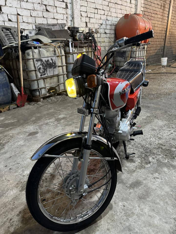 السلام عليكم شباب دراجه أيراني اصلي للبيع2026 كفاله عامه صاله شهر من طالعه أوراق سكنر دراجه نضيفه مكاني العماره قضاء كحلاء ‭
رقم***********
