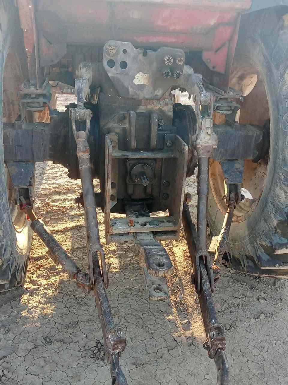 للبيع 1180 جهزعل شقل التركتركلوشرط بس الكيريفلت عل 2 رقم بغداد بدون تحويل جهزعل شقل السعر20 مليون ***********
