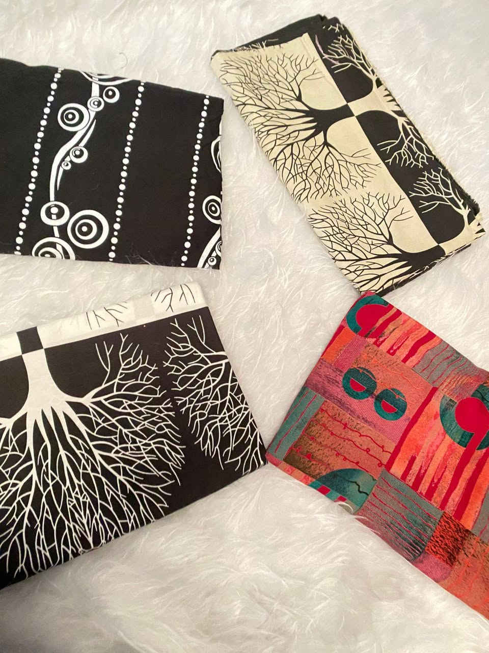 عرض🔥🔥🔥🔥 كشمير 😍الايطالي القطني يوجد جملة ومفرد +يوجد خدمة توصيل 🚕لجميع محافظات العراق خلال٢٤ ساعة فقط في حال يوجد اختلاف بنوعيه القماش, أوإيصال البضاعة بشكل مختلف لكم حق الرفض  ❤️الحجر واتساب📞✅***********
