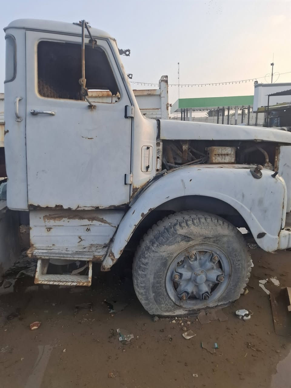 اسكانيه.راس.اتريله.رقم.نينوى.للبيع***********
