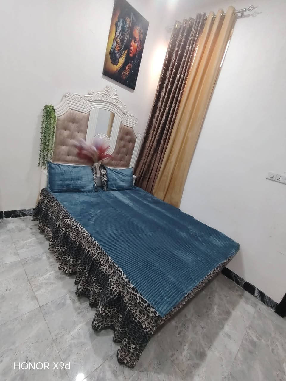 اخر قطعه سعر قطعتين ٢٥الف تتخيط تلبيسه دوشك فرشات توصيل ٣الف كربلاء ***********
