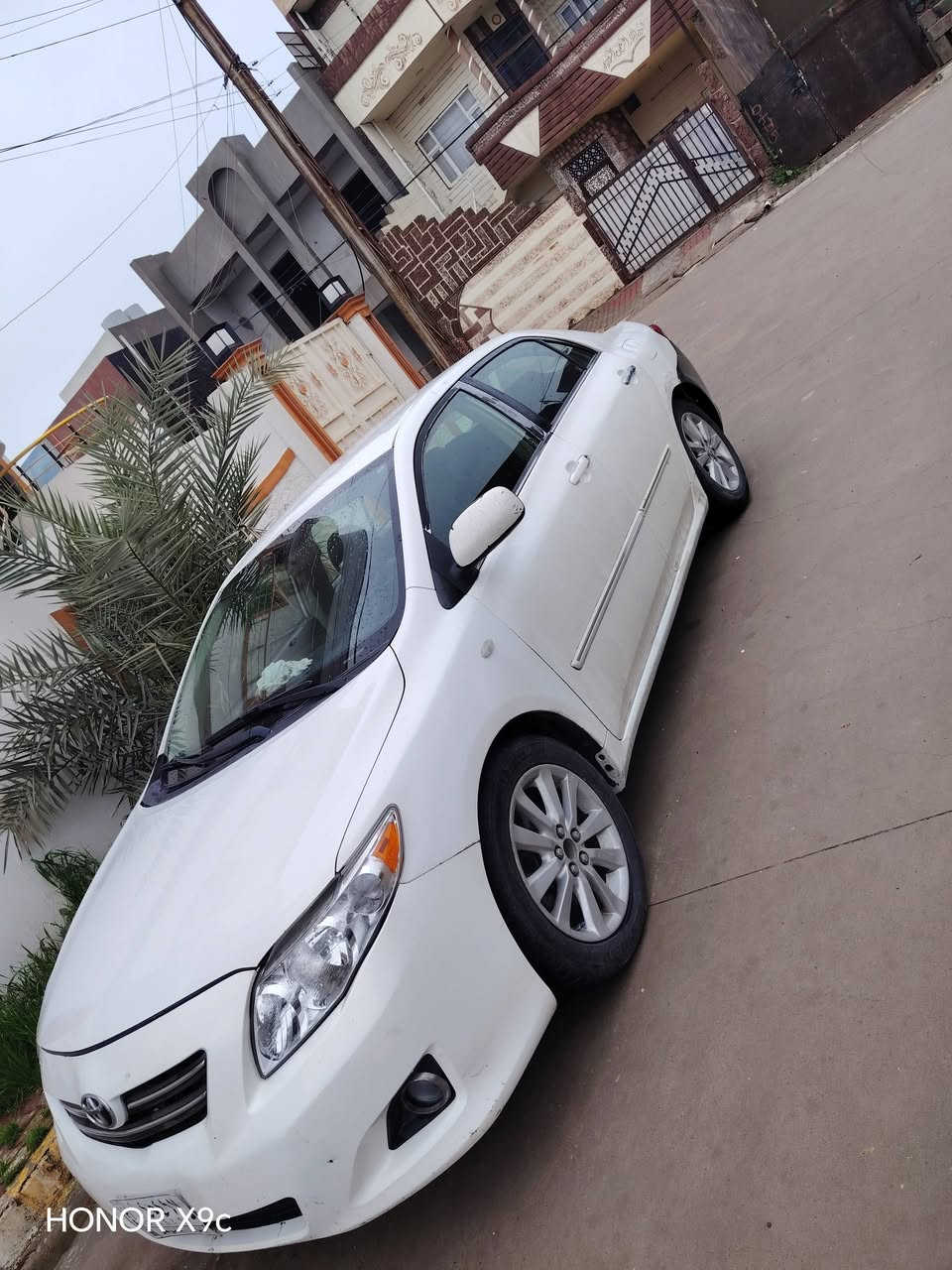 سلام عليكم  للبيع او مراوس ويه تكسي كورلا 2008خليجي سنويه لحد 28 سياره جديده مانقصه اي شي دواخل كله جديد+   بيه  منضومه غاز 80 لتر   مكفوله كفاله عامه من اي شي (سعر 97)  وهاذه رقمي اليحب يتصل ***********
