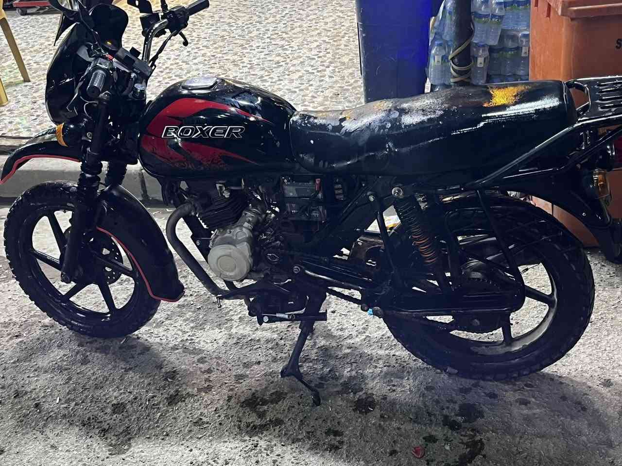 السلام عليكم
للبيع بوكسر موديل 2023 اوراق اصوليه 7 اوراق كامله اوراق الكمركيه الصغار مثل القصاصات كلهن موجودات بيه خيط تبخير ونواقص بسيطه 
مكاني بغداد حي العامل قرب مسبح الرافدين سعرها 750 وبيها مجال 
اتصل ع رقم مكلف بلنشر 
***********
