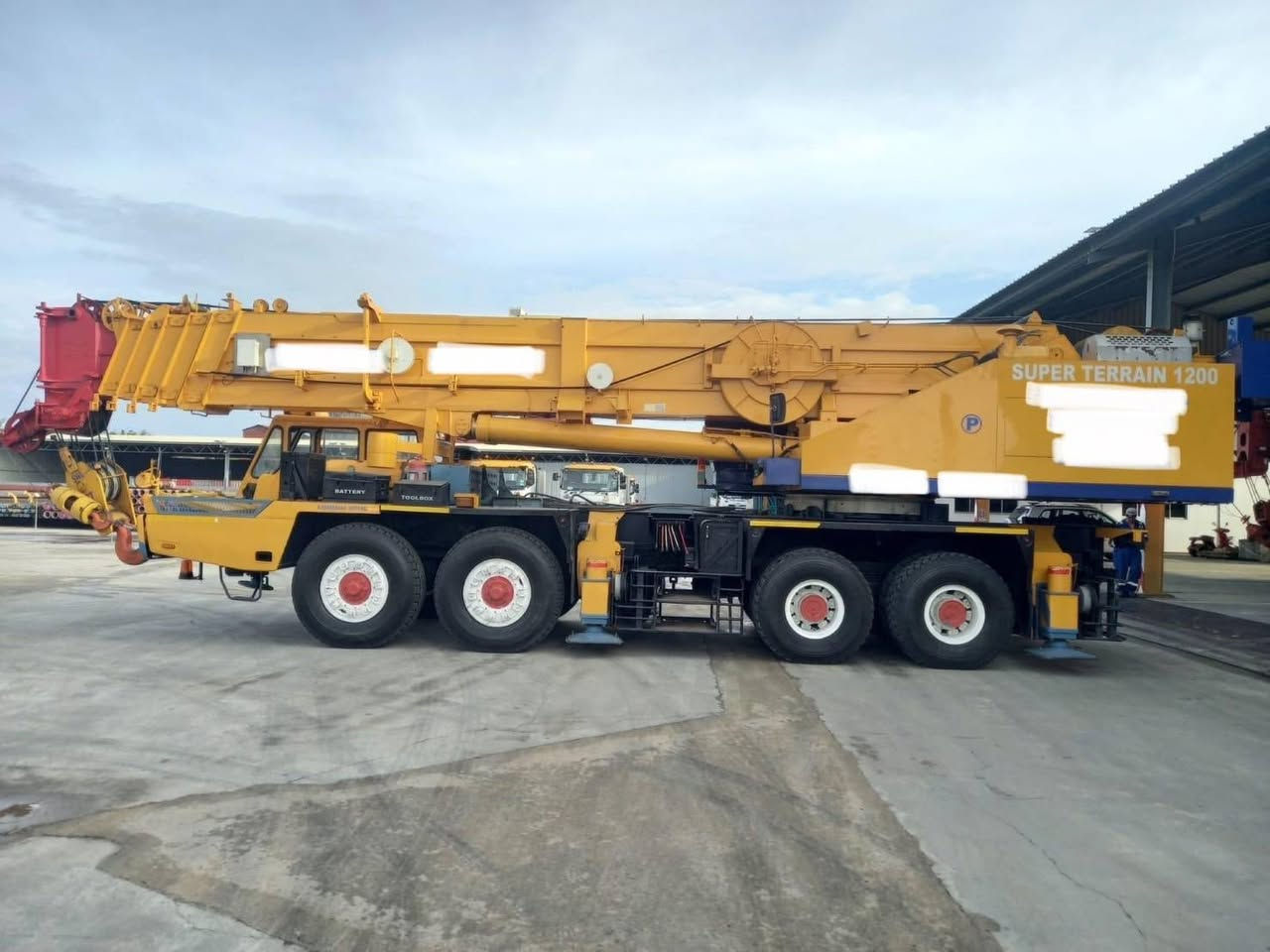 تادانو TG1000R سنة 1991بحالة جيدة 

مع الجيب وثقل الموازنة الكامل 

#الهاتف #تواصل #واتس***********
