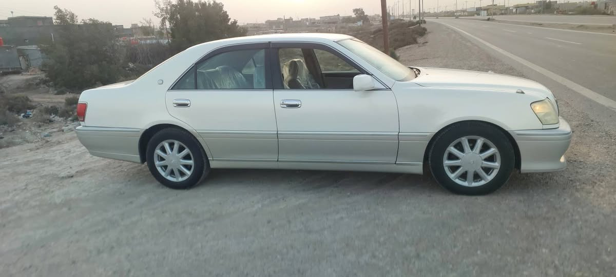 السلام عليكم جنون كرستال ادوات موديل 2002
3 دكم الشاصي 175 مكان السيارة البصرة 

السعر 75 ورقة ***********
