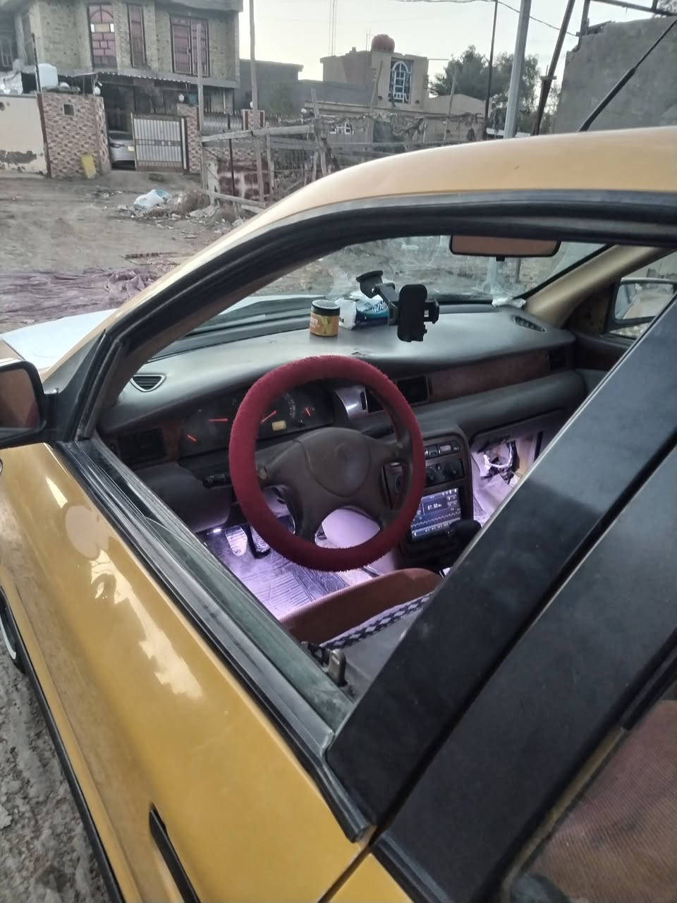 السلام عليكم شباب سمند موديل 2012 سياره نضافتهه واضحه بالصوره محور كير ومكينه كورلا اوتوماتيك 1600
رقم بغداد سنويه 2030 بسمي السياره تخم تاير جديد حداديه جديده  منضومه زنون اصلي مسجل شاشه سياره جاهزه من كلشي مكاني بابل جبله
السعر 28 وبيه مجال بسيط
***********
*********** واتس اب
