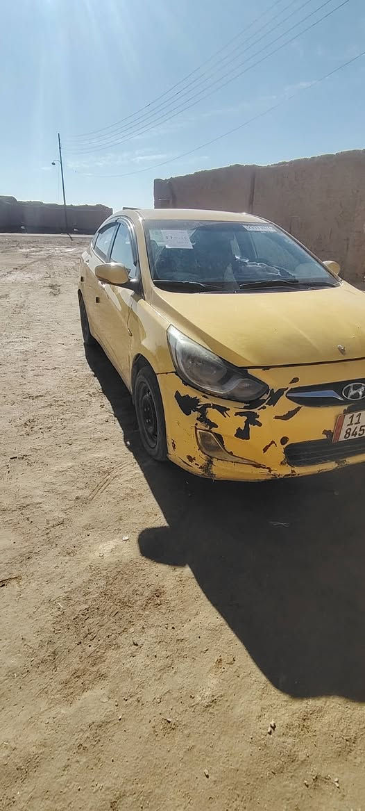 سياره اكسنت مضلع للبيع بمقدمه 50واقصاد اقل من 50مترهم والباقي حسب الاتفاق رقم بغداد مشروع وطني باسمي بيها طكخه بل حوض وطخه بل جاملق 
موديل 11 واتس اب ***********
