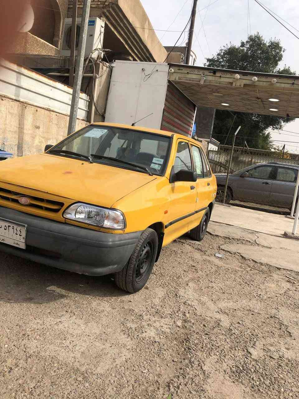 السلام عليكم
سايبه 12 
مكينه وكير كفاله شواصي معمره 
كلج جديد داخل جديد تخم تاير السياره بيهه جاملغ امامي فقط باقي السياره كفاله من الصبغ والتبديل 
تحويل مباشر السياره كل نقص مابيهه جاهزه ونضيفه كلش 
مكان بلديات *********** 
السعر 30 وبيهه مجال قليل
