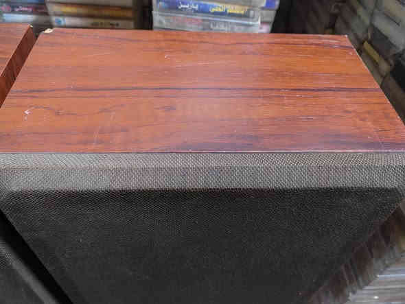 سماعتين  جنيرال  صناعة ياباني  شغالات
15W ... جداً نظيفات   كما موضح بالصور
للاستفسار والتواصل ***********
