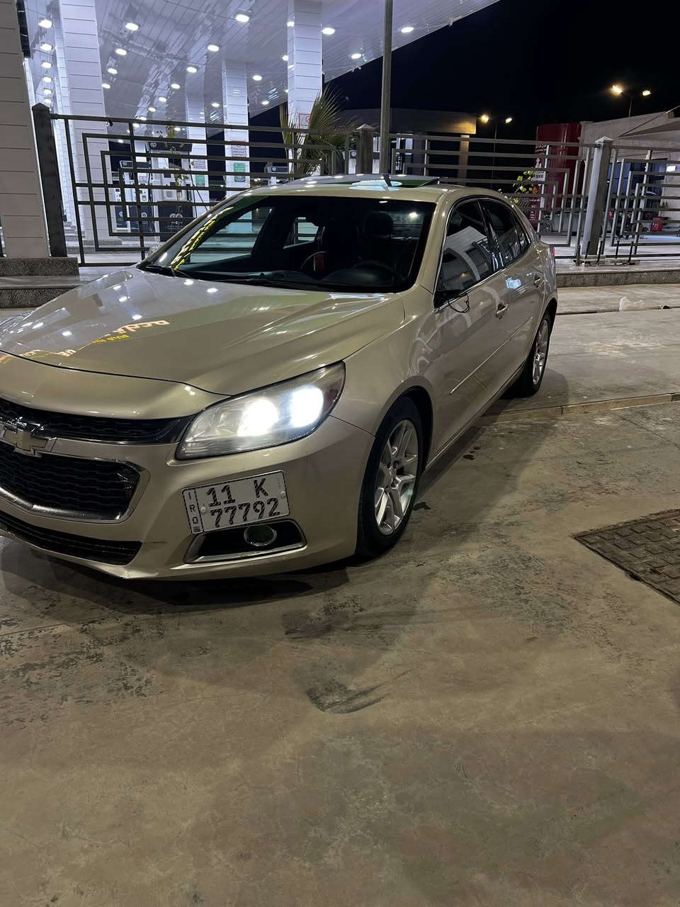 السلام عليكم 
ماليبو موديل 2016 مقدس امريكي 
فول عده البصمة 
فتحة
اشاير بل مري 
تحكم ستيرن 
حساس اطفاء بل بريك 
تشغيل عن بعد 
شاشه كامره خلفيه 
شاشه قاصه 
لايت زنون يعمي 
تبريد ثلاجه 
هزه جديده بهاي السنه مجدده 
ورقم دولي مميز 
ملاحضه بس بيه نقص المرايه الجانبيه ‼️‼️
ضربته مال امريكه جاملغ خلفي وباب مبدل الي وره السايق 
وبيه بل عراق جوه البابين حك شبرين صبغ 
غير هذني مابيه السياره اي ضربه 
محرك 2500 
السياره ماشيه 161 ميل وقابل للزياده 

السعر 103$ وبيه مجال بسيط 
رقم التواصل ‭0771 392 7270‬
