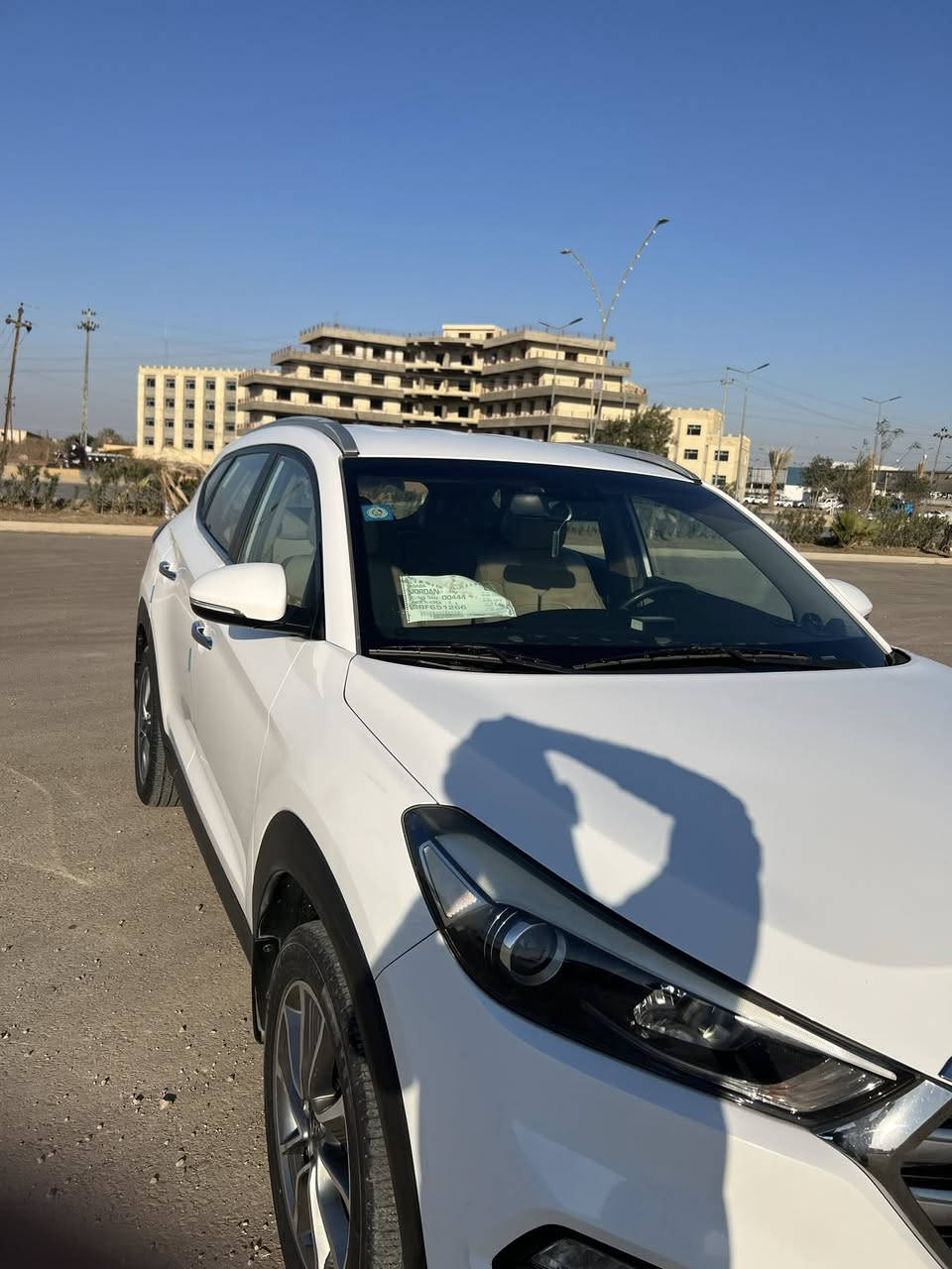 السلام عليكم
توكسان خليجي 2018

كفاله عامه من الصبغ والحادث  

السياره ماشيه ١٠٠ الف

مكينه كير حداديه مكفوله من كلشي   
 مكاني واسط الكوت 
السعر ١٨٨$
  

جاهزه مبيه اي نقص السياره رقم بغداد بسمي 

للاستفسار ***********
