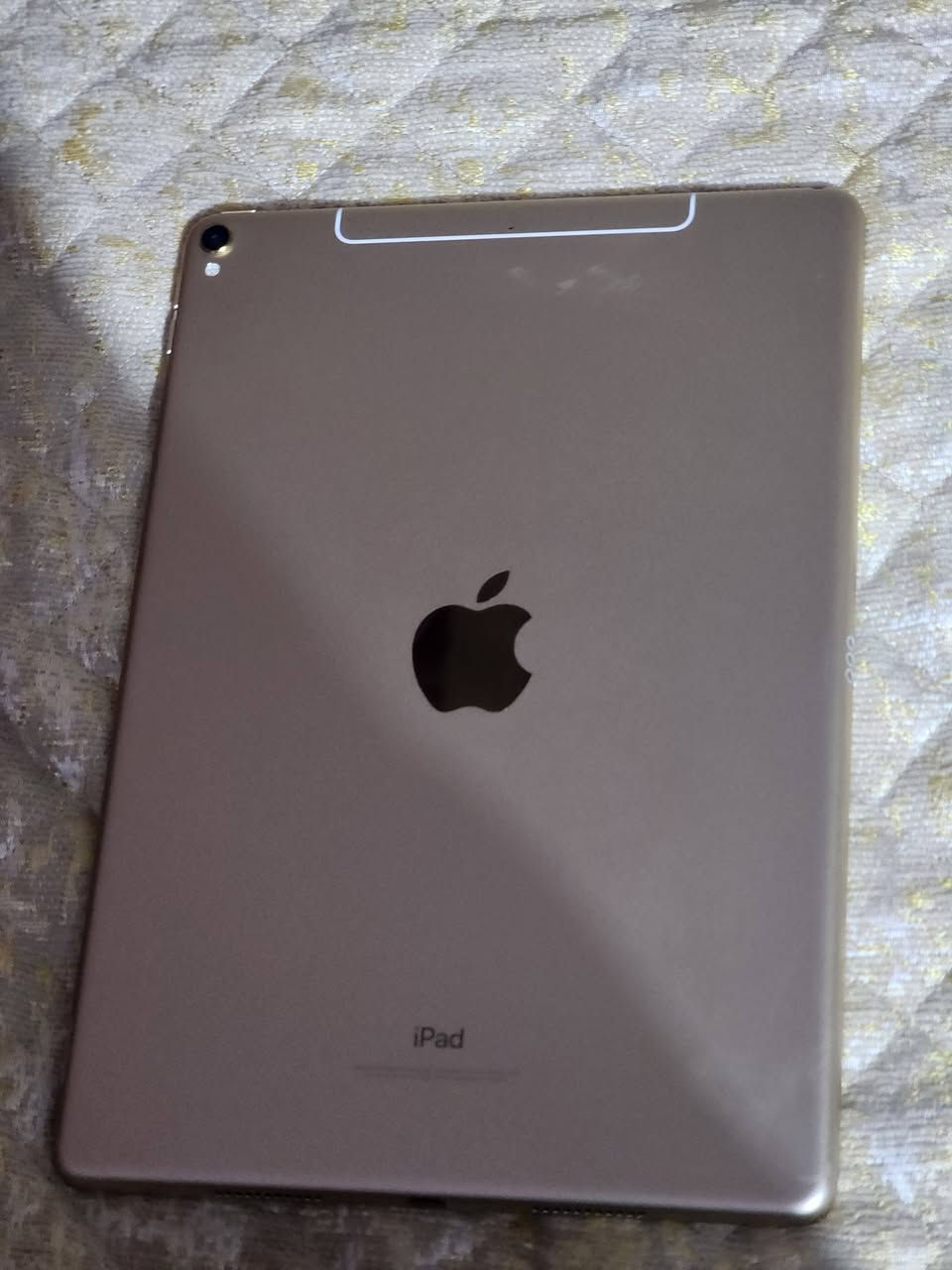 ايباد برو10 ذهبي  120هرتز مكفول ونضيف جدا ذاكرة،64 اربع سماعات استريو بطارية 90 يجي وياه شاحنة اصلية وسماعات ولاسق شاشة ويوجد كم قطعة جملة بغداد موجود خاص


**إذا كنت صاحب هذا الإعلان وتريد حذفه لأي سبب، رجاءا أرسل رسالة إلى الدعم الفني**