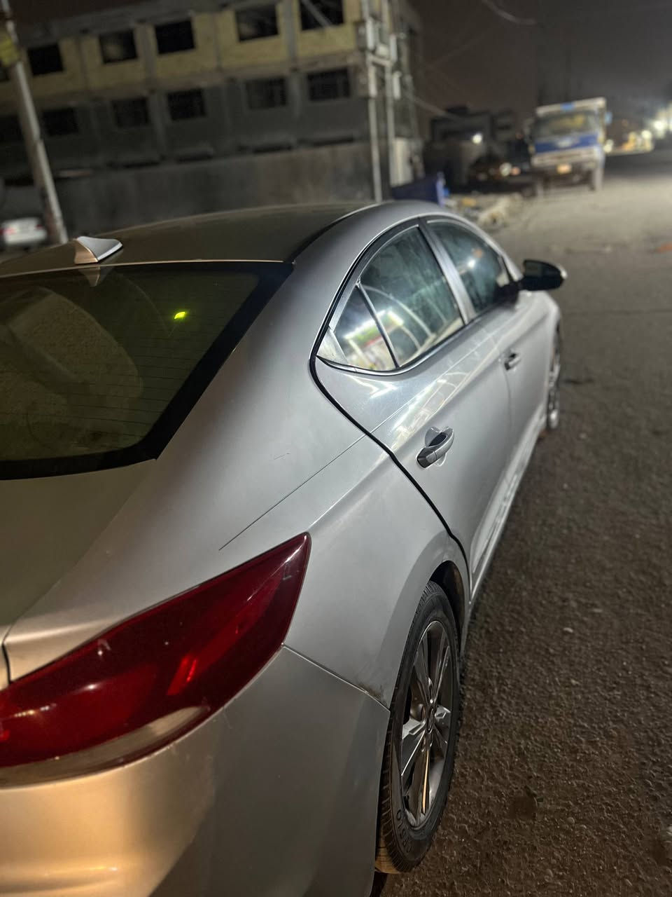 الانترا موديل 2018 وارد أمريكي بيهه جاملغ وبنيد مابيهه اي نقص تحكمات شاشه كبيره ويل كب كامله  مكينه 2000 دوش صور الحادث عندي مال الإمارات رقمه ذي قار إنكليزي سنويه 28 مداور ثاني يوم التفاصيل كلهه ع رقم الهاتف ***********
