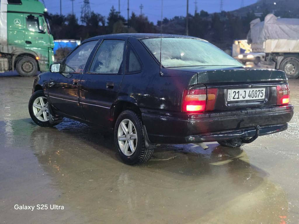 ئۆپڵ ڤیکتریا سەوز بێ دەعم بێ لێدران مۆدێل 95ڕەقەم سلێمانی سەنەوی تا 2030تازەیە گێڕ تۆماتیکە   گێڕومەکینەو تاقم پێش و کارەبای بەشەرت سەیارەکە بێ مەسرەفە چوار تایەو ویل تازە سعریشی 45وەرەقەو معامەلە سەیارەکە هی دەس خۆمانەو هی معرەز نییە تازەش بۆیاخ کراوەتەوا وەک سفر وایە نمونەیە لەجوانی ***********
*********** السليمانية, العراق
