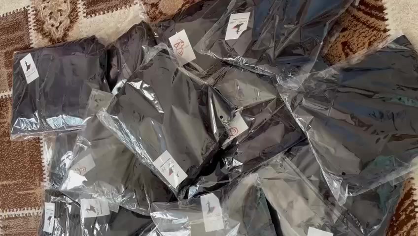 وصلت العبي  الجديده  الخليجيه  السواد فاحم  سعر القطعه ١٠الالف  وعندي  توصيل محافظات  عنواني مجمع الدور


**إذا كنت صاحب هذا الإعلان وتريد حذفه لأي سبب، رجاءا أرسل رسالة إلى الدعم الفني**