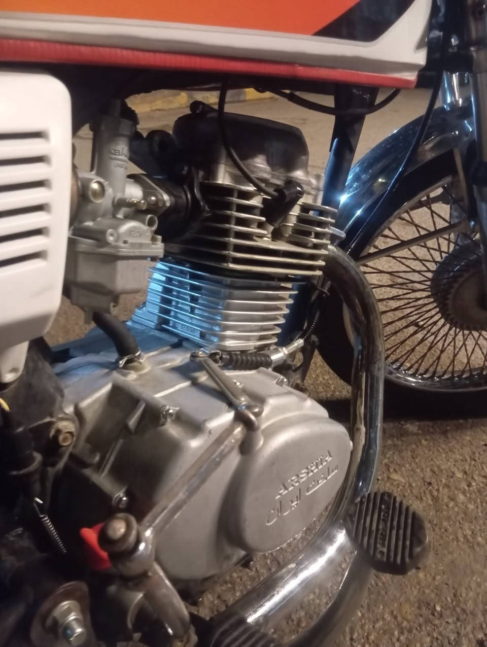 سلام عليكم
دراجه اربع كير البيع 
مديل 2015
الدراجه خير من الله ومستعجل على بيعته مكاني كوت داموك 
سعر 550 وبيه مجال 
رقمي ***********
