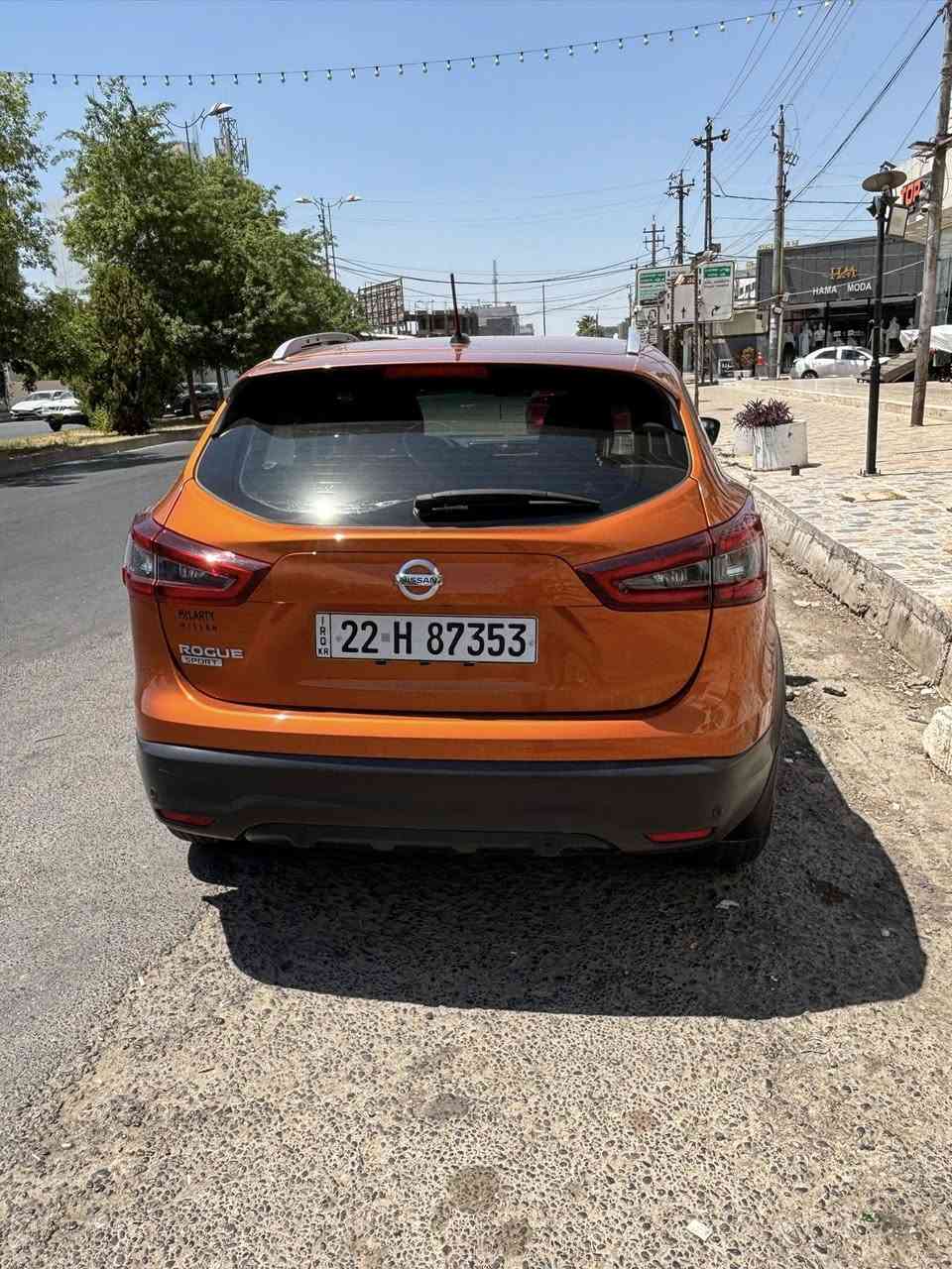 نيسان روج سبورت ٤ سلندر ٢٠٢٢
سياره حيل نضيفه مابيها اي شي غير باب السايق مصبوغ فقط 
رقم أربيل تحويل فوري 

سعر ١٥٠ ورقه استفسار اكثر 
***********
